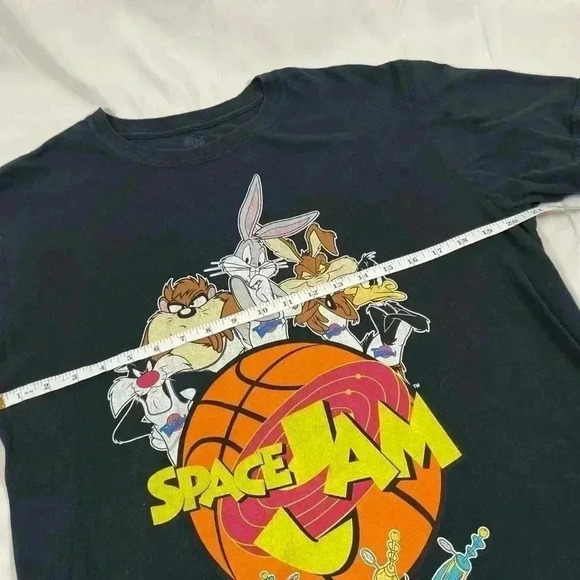 Looney Tunes-Space Jam-Mens T-Shirt size L 100% Cotton Michael Jordan Bugs bunny - Picture 3 of 9
